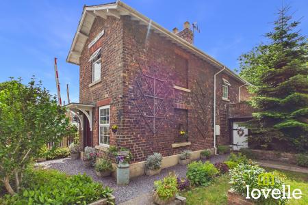 3 bedroom Detached house for sale in Northgate, Cottingham, East Riding of Yorkshire, HU16