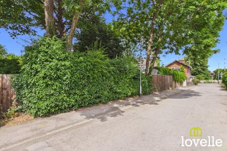 3 bedroom Detached house for sale in Northgate, Cottingham, East Riding of Yorkshire, HU16