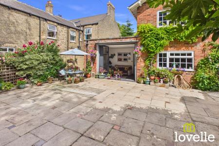 3 bedroom Detached house for sale in Northgate, Cottingham, East Riding of Yorkshire, HU16