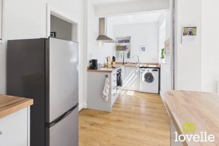 3 bedroom Semi-detached house for sale in Park Lane, Cottingham, HU16