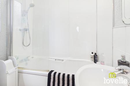 3 bedroom Semi-detached house for sale in Park Lane, Cottingham, HU16