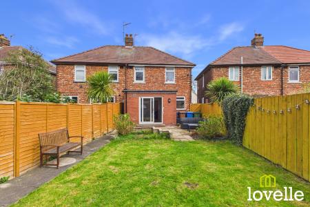 3 bedroom Semi-detached house for sale in Park Lane, Cottingham, HU16