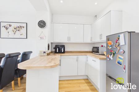 3 bedroom Semi-detached house for sale in Park Lane, Cottingham, HU16