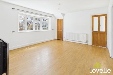 3 bedroom Semi-detached house for sale in Baynard Avenue, Cottingham, East Riding of Yorkshire, HU16