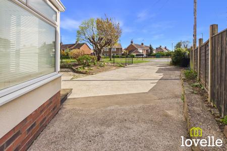 3 bedroom Semi-detached house for sale in Baynard Avenue, Cottingham, East Riding of Yorkshire, HU16