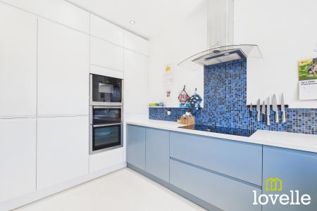 4 bedroom Detached house for sale in Mill House Woods Lane, Cottingham, HU16