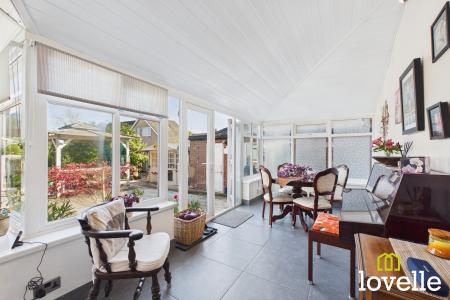 4 bedroom Detached house for sale in Mill House Woods Lane, Cottingham, HU16