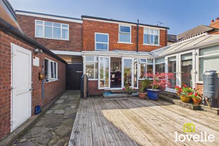 4 bedroom Detached house for sale in Mill House Woods Lane, Cottingham, HU16