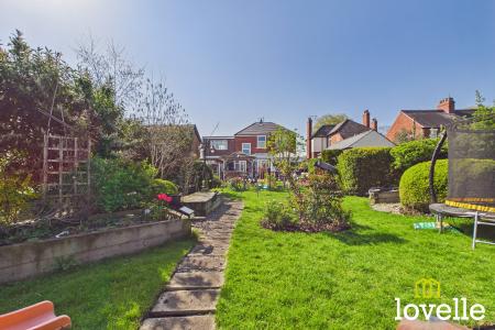 4 bedroom Detached house for sale in Mill House Woods Lane, Cottingham, HU16