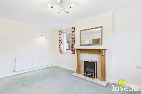 2 bedroom Flat for sale in Applegarth Mews, Cottingham, East Riding of Yorkshire, HU16