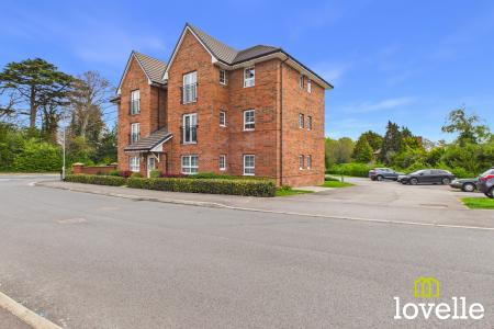 2 bedroom Flat for sale in Jack Harrison Avenue, Cottingham, HU16