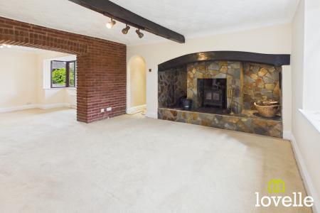 4 bedroom Detached house for sale in Sandholme Road, Gilberdyke, Brough, HU15