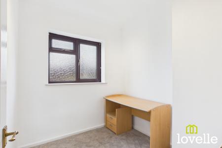 4 bedroom Detached house for sale in Sandholme Road, Gilberdyke, Brough, HU15