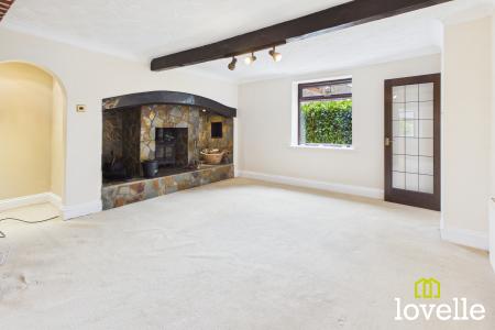 4 bedroom Detached house for sale in Sandholme Road, Gilberdyke, Brough, HU15