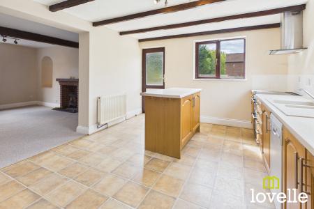 4 bedroom Detached house for sale in Sandholme Road, Gilberdyke, Brough, HU15