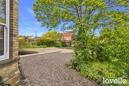 5 bedroom Semi-detached house for sale in Northgate, Cottingham, HU16