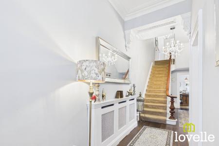 5 bedroom Semi-detached house for sale in Northgate, Cottingham, HU16