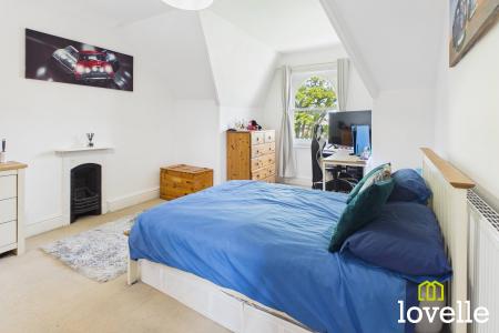 5 bedroom Semi-detached house for sale in Northgate, Cottingham, HU16
