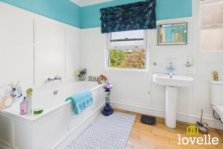 5 bedroom Semi-detached house for sale in Northgate, Cottingham, HU16