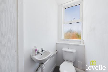 2 bedroom Mews house for sale in Oakwood Mews
