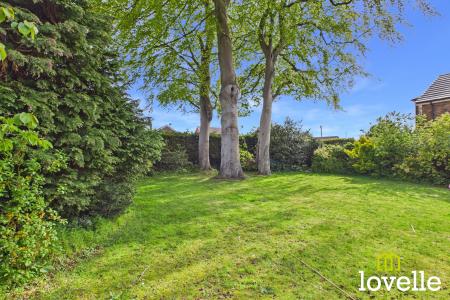 4 bedroom Detached house for sale in Winston Drive, Cottingham, HU16