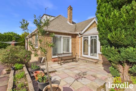 4 bedroom Detached house for sale in Winston Drive, Cottingham, HU16