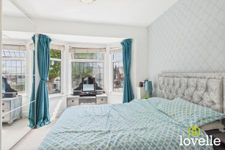 3 bedroom Semi-detached house for sale in Hall Road, Kingston upon Hull, HU6