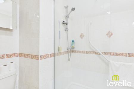 2 bedroom Flat for sale in Shardeloes Court Newgate Street, Cottingham, HU16