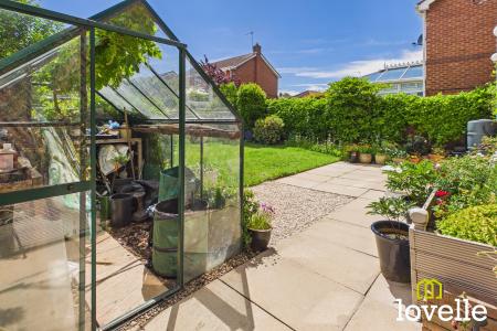 4 bedroom Detached house for sale in Manor Garth, Skidby, East Riding of Yorkshire, HU16