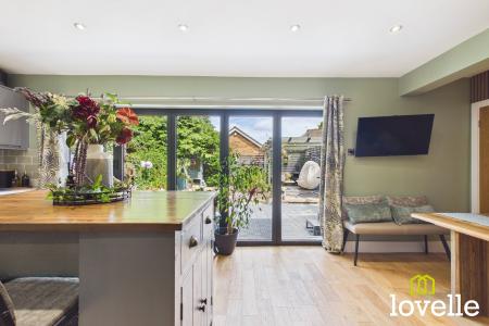 4 bedroom Detached house for sale in Hallgate, Cottingham, HU16