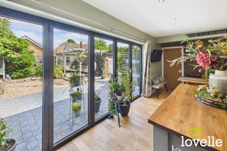 4 bedroom Detached house for sale in Hallgate, Cottingham, HU16