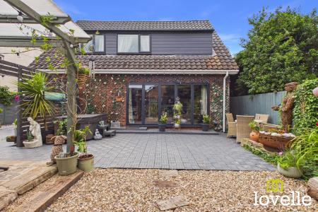 4 bedroom Detached house for sale in Hallgate, Cottingham, HU16