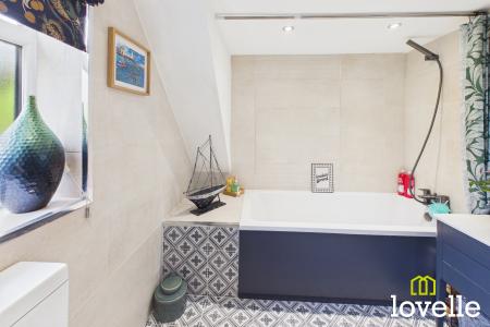 4 bedroom Detached house for sale in Hallgate, Cottingham, HU16