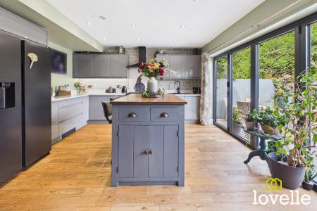 4 bedroom Detached house for sale in Hallgate, Cottingham, HU16