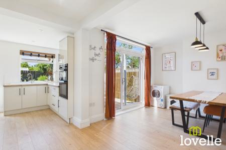 3 bedroom Semi-detached house for sale in Kingtree Avenue, Cottingham, HU16