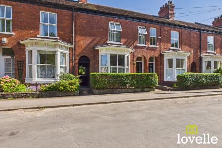 3 bedroom Terraced House for sale in Arlington Avenue, Cottingham, HU16