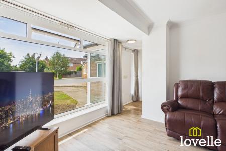 2 bedroom Semi-detached bungalow for sale in Brooklands Park, Cottingham, HU16