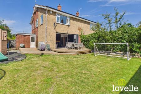 3 bedroom Semi-detached house for sale in Kingtree Avenue, Cottingham, HU16