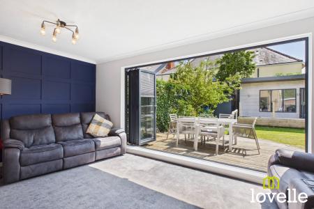 3 bedroom Semi-detached house for sale in Kingtree Avenue, Cottingham, HU16