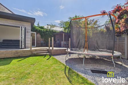 3 bedroom Semi-detached house for sale in Kingtree Avenue, Cottingham, HU16