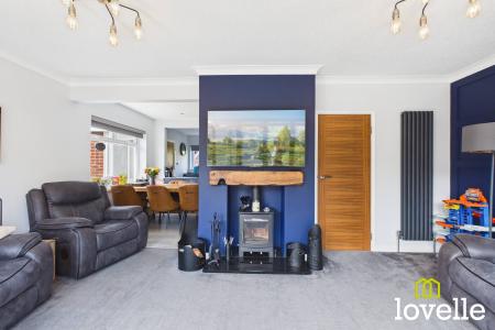 3 bedroom Semi-detached house for sale in Kingtree Avenue, Cottingham, HU16