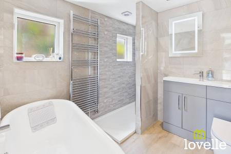 3 bedroom Semi-detached house for sale in Kingtree Avenue, Cottingham, HU16