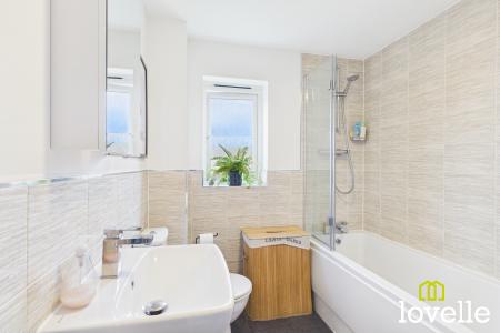 4 bedroom Detached house for sale in Morris Croft, Cottingham, HU16