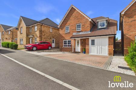 4 bedroom Detached house for sale in Morris Croft, Cottingham, HU16