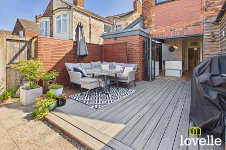 3 bedroom End of terrace house for sale in Linden Avenue, Cottingham, HU16