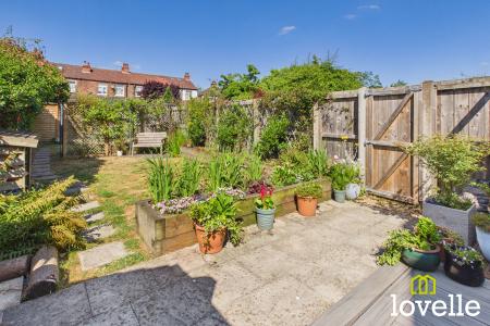 3 bedroom End of terrace house for sale in Linden Avenue, Cottingham, HU16