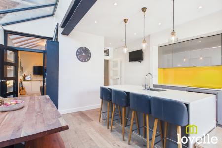 3 bedroom End of terrace house for sale in Linden Avenue, Cottingham, HU16