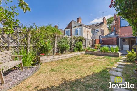 3 bedroom End of terrace house for sale in Linden Avenue, Cottingham, HU16