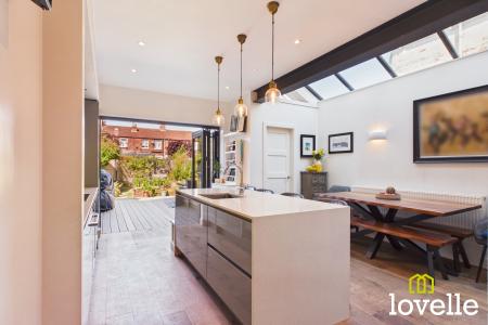 3 bedroom End of terrace house for sale in Linden Avenue, Cottingham, HU16