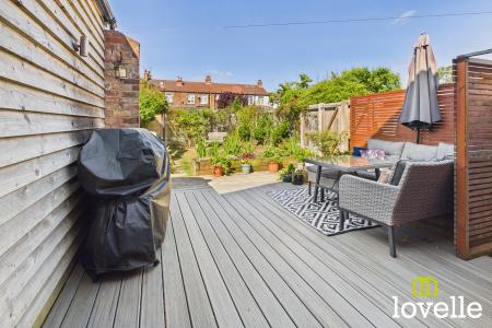 3 bedroom End of terrace house for sale in Linden Avenue, Cottingham, HU16